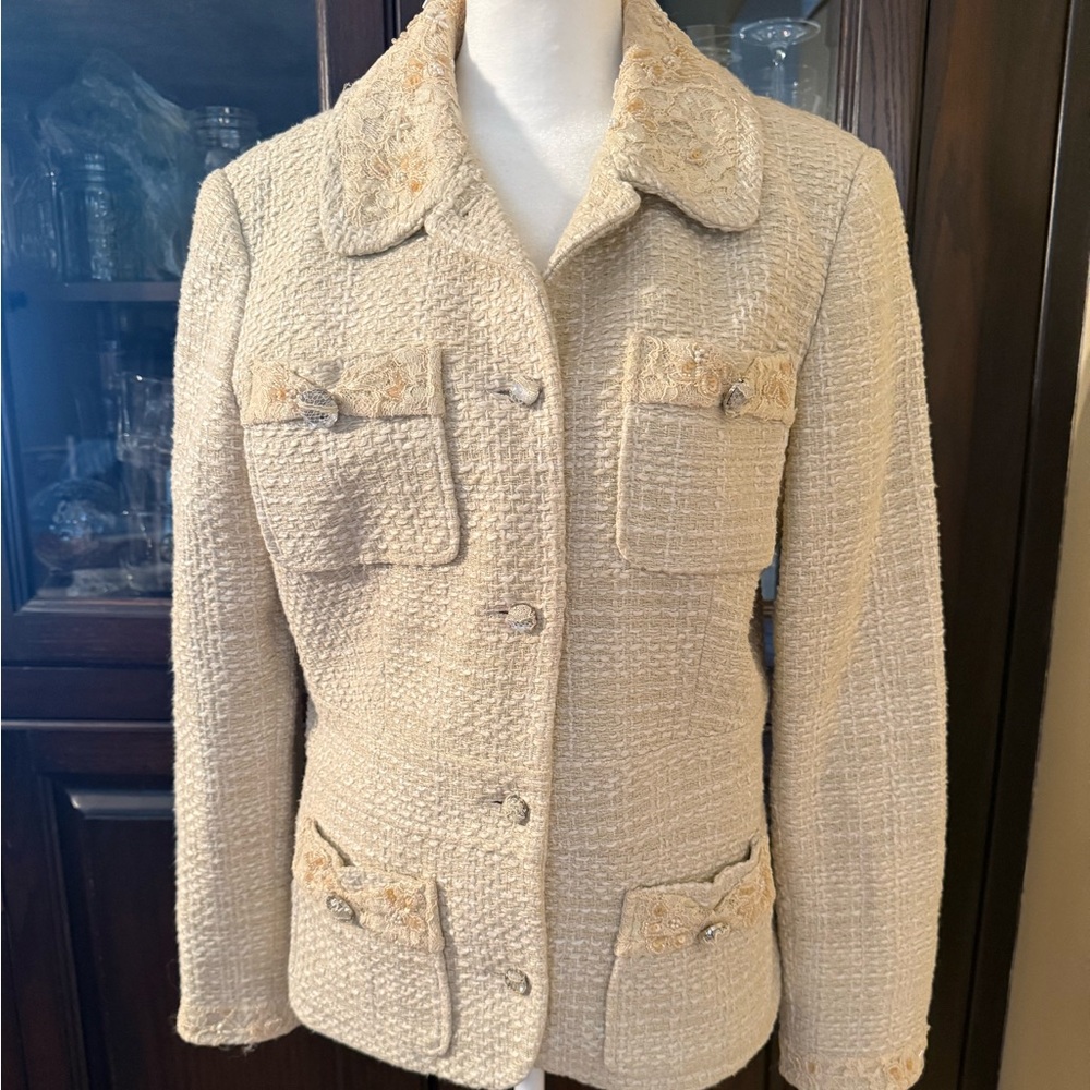 Vintage Votre Nom gorgeous fitted blazer with lace, sequence, and beading
